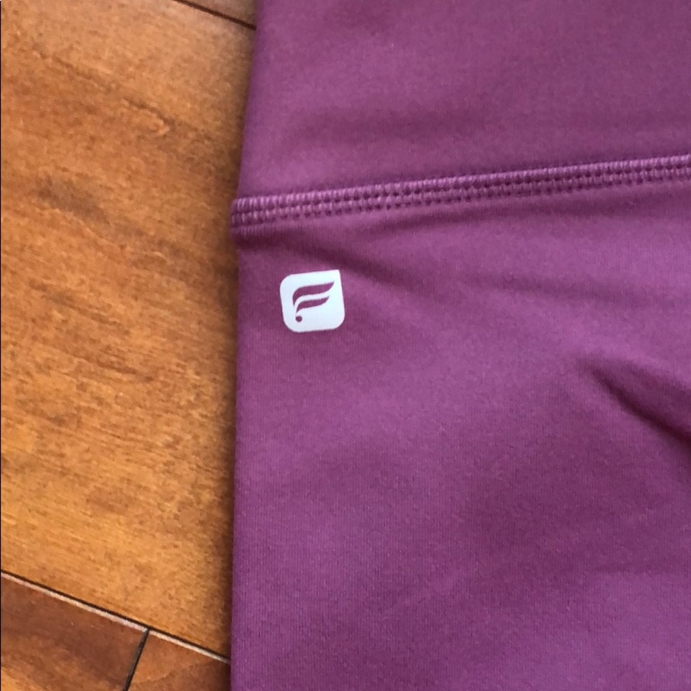 NWT FABLETICS ROCIO LEGGING W/ FLORAL DETAIL, L - Picture 6 of 9